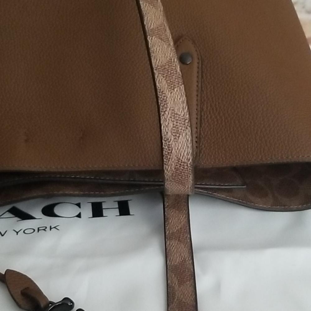 New COACH Central Signature Coated Canvas Tote - Picture 9 of 13